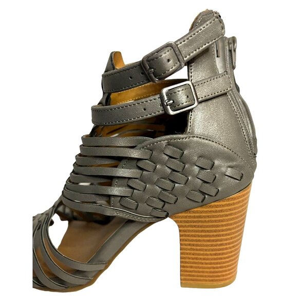 Madeline Gray Gladiator Heeled Sandals Woven Straps & Buckle Details Size 8.5 F - Picture 6 of 9